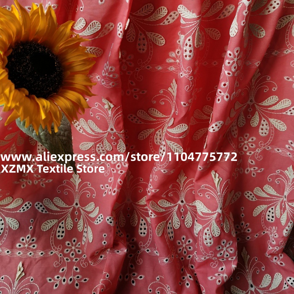 Rode stof met 3D-bloemenborduu - Vintage Sewing Textile recensie en prijs